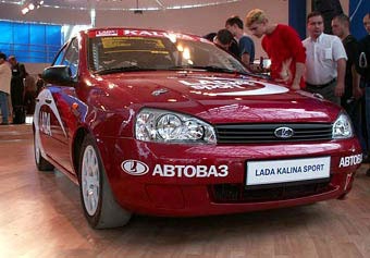 Спортивная Lada Kalina. Фото Михаила Цымбала, Lenta.Ru