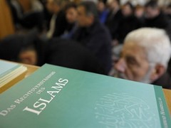 Религиозные мусульмане очень склонны к насилию