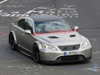 Lexus LS   650- 