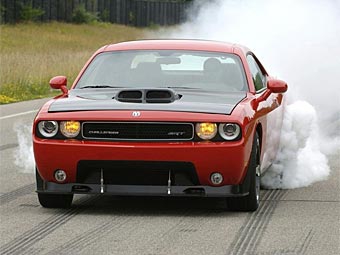 Dodge Challenger SRT10 Concept. Фото Dodge