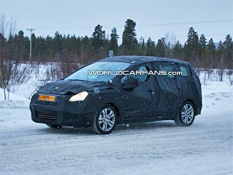 Семиместный Peugeot 3008. Фото с сайта worldcarfans.com