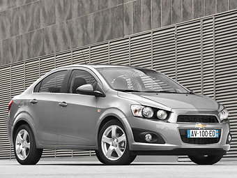Седан Chevrolet Aveo. Фото Chevrolet