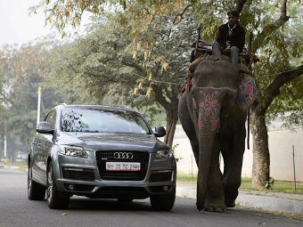 Audi начала ставить «усиленные» сирены на машины для Индии