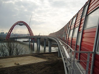 Звенигородский проспект и Живописный мост. Фото пользователя <a href=http://album.foto.ru/albums/189193/>Евгений1988</a> с сайта album.foto.ru