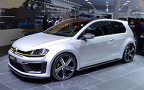 Volkswagen Golf R 400. Фото "Мотора"