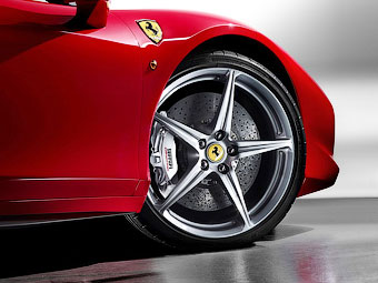 СМИ рассекретили гибридную силовую установку Ferrari