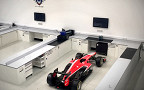 Болид Marussia на базе в Банбери. Фото cagp.com