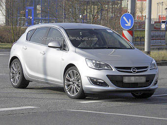 Opel   Astra J