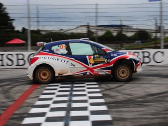 Peugeot 207 Super 2000 Криса Мика на Ралли Бразилии. Фото IRC