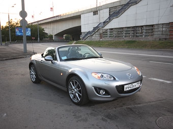 Mazda MX-5. Фото Ленты.Ру