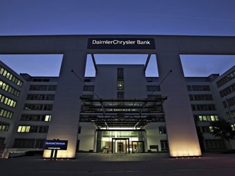 Здание банка DaimlerChrysler. Фото с сайта girloon.de