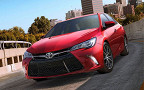 Обновленный седан Toyota Camry. Фото Toyota