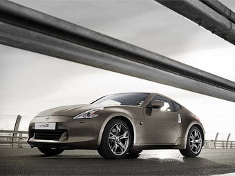 Nissan 370Z текущего поколения. Фото Nissan