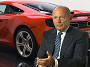Рон Деннис на фоне McLaren MP4-12C. Скриншот видеоролика McLaren