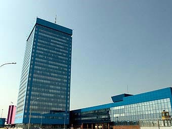 Здание "АвтоВАЗа". Фото Максима Авдеева