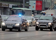 Автомобили с ведомственными номерами проверяют на Кутузовском проспекте