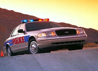 Ford Crown Victoria. Фото с сайта canadiandriver.com