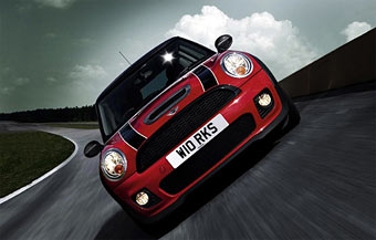 Mini от John Cooper Works. Фото JCW