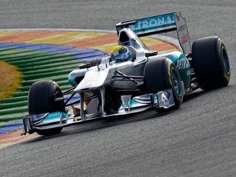 Mercedes W02. Фото Mercedes GP