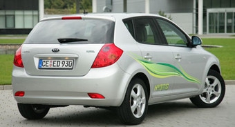 Гибридный хэтчбек Kia с'eed Фото www.kia-world.com