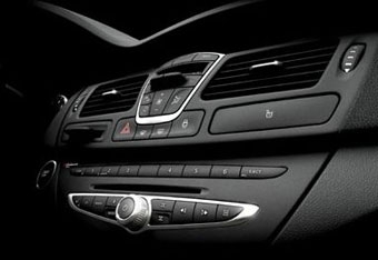 Интерьер Renault Laguna. Фото Renault