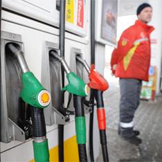 Цены на бензин скакнут вверх