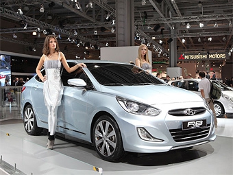 Прототип Hyundai Solaris, показанный на Московском автосалоне