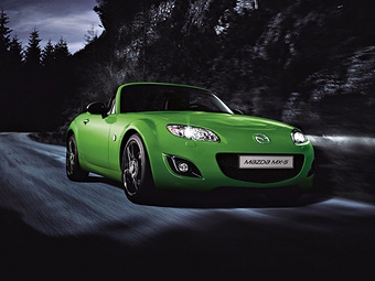 Mazda MX-5 Karai. Фото Mazda