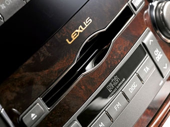 Аудиосистема Mark Levinson. Фото Lexus
