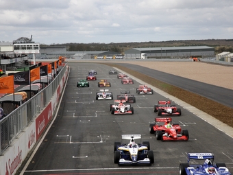 Гонка Superleague Formula в Великобритании в 2010 году. Фото Формулы-Суперлига