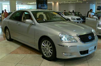 Toyota Crown. Фото пользователя Mytho88 с сайта wikimedia.org