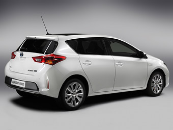 Toyota   Auris