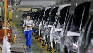 «АвтоВАЗ» сократил продажи в РФ в мае на 33%