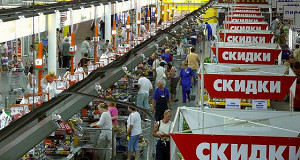 73% россиян экономят в условиях длительного кризиса