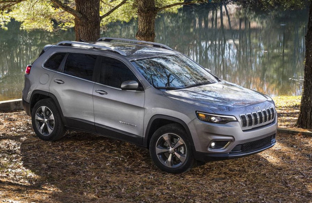 V Prodazhe Poyavilsya Jeep Wrangler Rozovogo Cveta Nazvannyj Mamina Mashina Rambler Avto