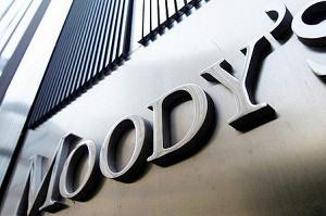 Агентство Moody's понизило рейтинги 11 регионам РФ, 4 городам и 3 госпредприятиям