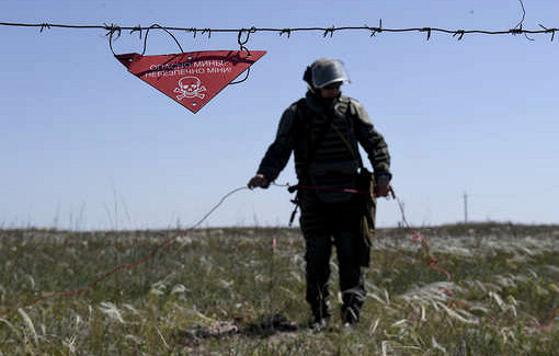 В ДНР сообщили, что мужчина подорвался на мине «Лепесток» в Донецке