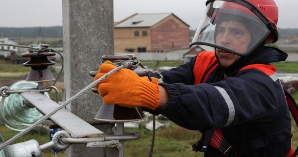 В Свердловской области восстановили прерванное из-за непогоды электроснабжение
