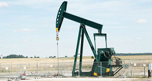Нефть дешевеет в пределах 5% на опасениях за рост мировой экономики