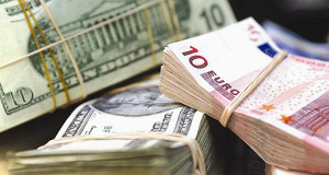 Доллар зафиксировал недельный рост к евро