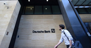 Fitch поместило рейтинг Deutsche Bank на пересмотр