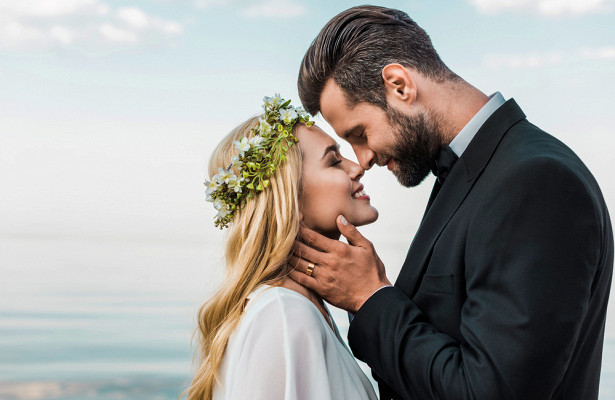 Психолог назвала оптимальный возраст женщины для свадьбы