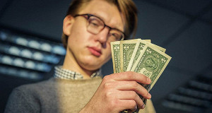 Россияне ждут роста доллара