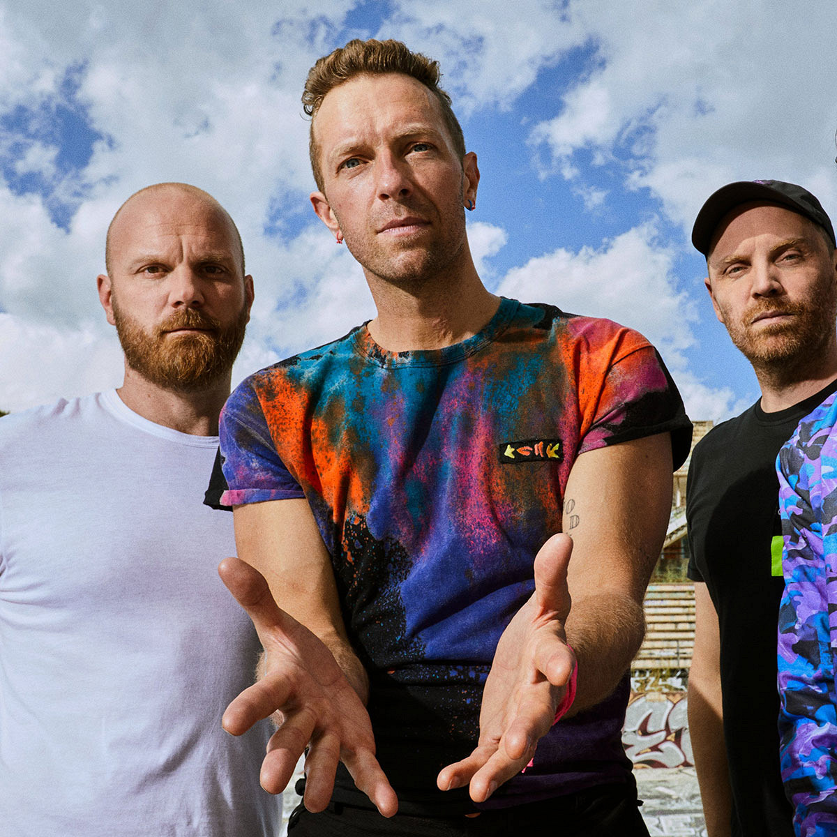 Худшее в музыке за 2021 год: Coldplay, тикток-поп, ABBA, цензура и прочие  разочарования - Афиша Daily