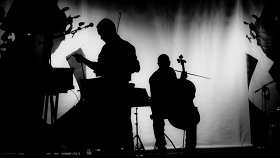 Мировые рок-хиты на виолончелях: Atomic Cellos