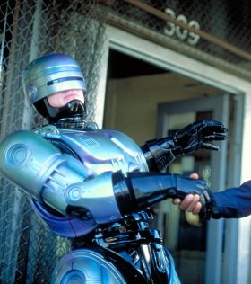 30 лет третьему «Робокопу»: почему на самом деле это хорошее кино?