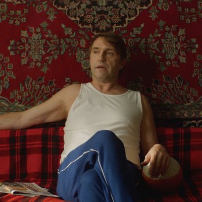 Не смешно - трое новых российских комедий о сложностях семейных отношений отца с детьми Не смешно: три новых российских комедии об отцах