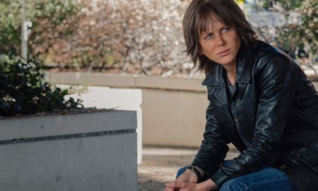 Фильмы на выходные: «Время возмездия», «Середина 90-х» и «Рожденный стать королем»