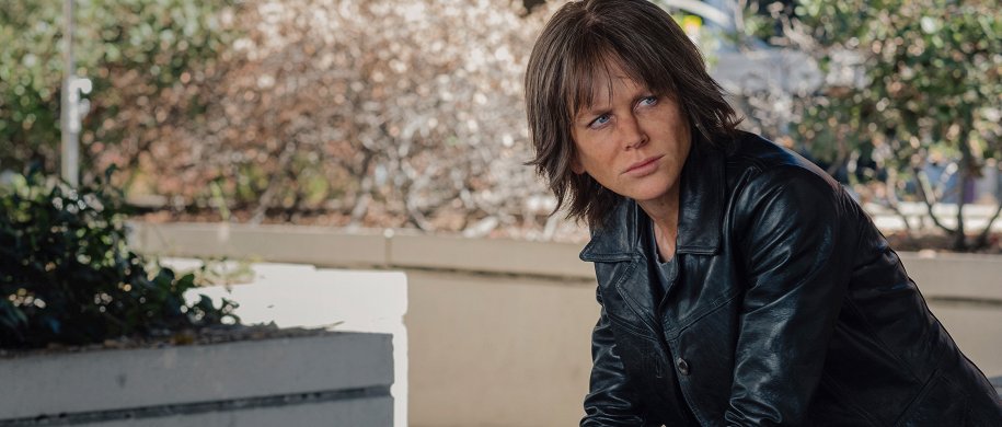 Фильмы на выходные: «Время возмездия», «Середина 90-х» и «Рожденный стать королем»