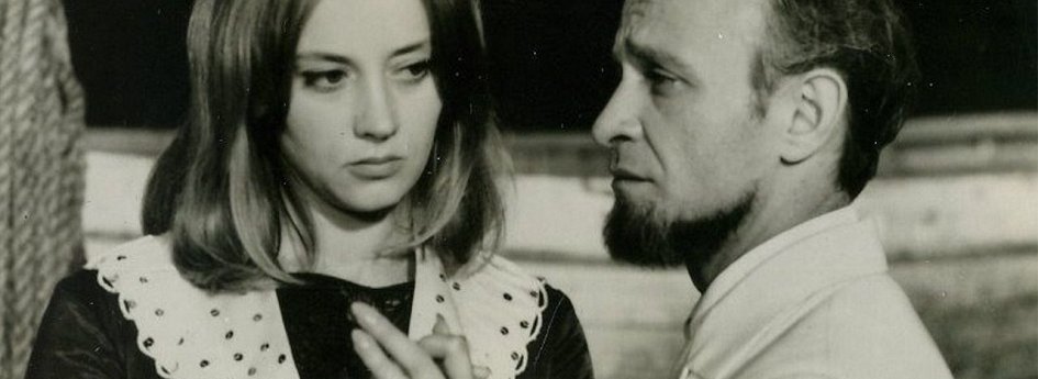 Фильм «Бегущая по волнам» Кино: «Бегущая по волнам»